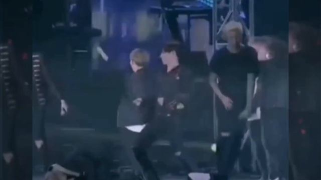 Тэ и Гуки типа танцы (Эх... ?сделано в приложении телефона ) #taekook смотреть онлайн