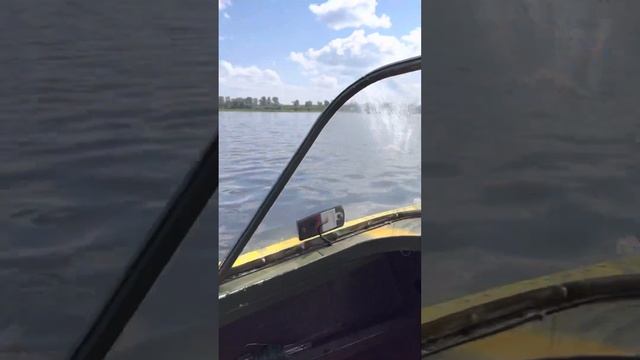 Лодка мкм (Ярославка ) с мотором tohatsu 18 на ходу смотреть онлайн