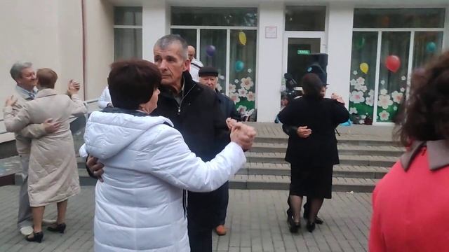 Милая мама.........14.10 .23 Гомель парк Луначарского ? смотреть онлайн