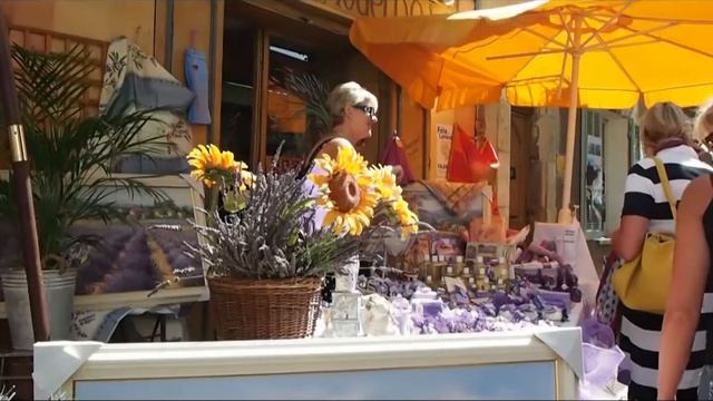 Chopper Ride over Lavender Fields of Southern France смотреть онлайн