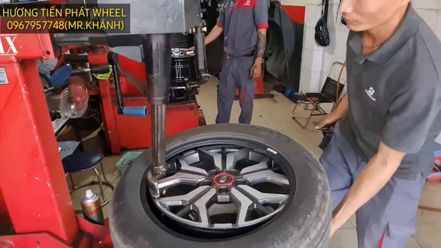 KIA SELTOS 2021 BẢN PREMIUM | NÂNG CẤP MÂM 17INCH SSW THÁI LAN MÀU SI BẠC BÓNG LÊN XE CỰC CHẤT HTP смотреть онлайн