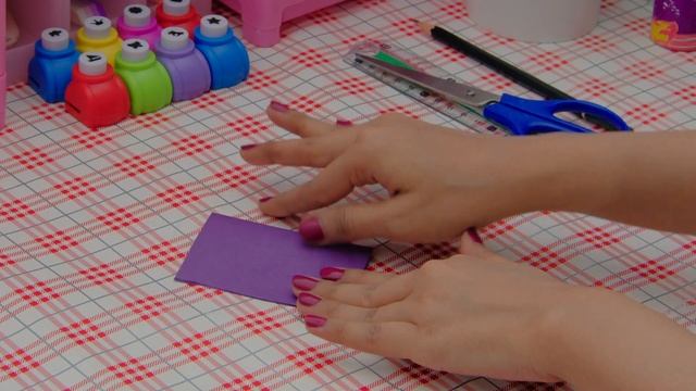 Origami Magic: Crafting a Vibrant Fish Toy смотреть онлайн