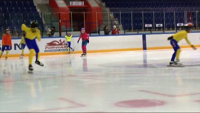 На тренировке. Шорт трек, г.Уфа смотреть онлайн