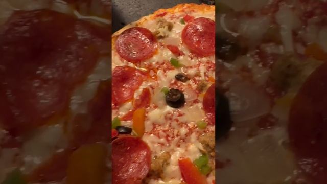 Having Supreme Pizza For Lunch, 3/26/2023 смотреть онлайн