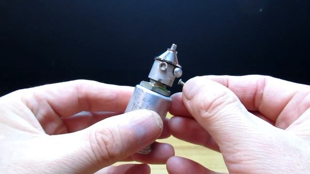 Из конденсаторов сделал Железного дровосека. Поделка своими руками. смотреть онлайн