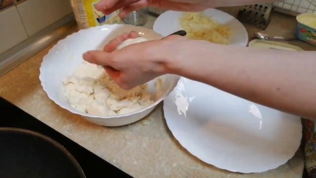 ?Arepas - колумбийские? кукурузные лепёшки вместо хлеба. смотреть онлайн
