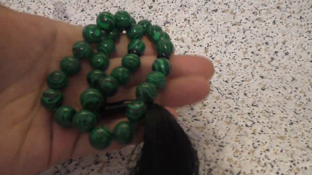 Четки Малахит (пресс), 33 бусины 12мм, длина 40см смотреть онлайн