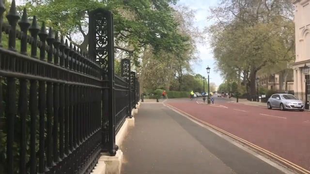 ЛОНДОН: КАК ВЫГЛЯДИТ СТОЛИЦА ВЕЛИКОБРИТАНИИ В КАРАНТИНЕ смотреть онлайн