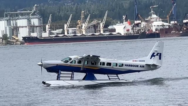 Beaver and Otter Land, Twin Otter, Caravan, Otter, Grand Caravan, Twin Otter and Beaver Take Off! смотреть онлайн