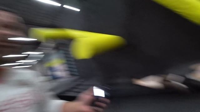 БОЛЬ И СЛЕЗЫ НА БАТУТАХ / ПОПОША vs РИНА НИКОЛЬ смотреть онлайн