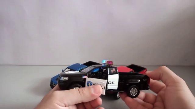 Chevrolet Chevy Colorado ZR2 модель "Автопром" 1:31. Металл, звук, свет. смотреть онлайн