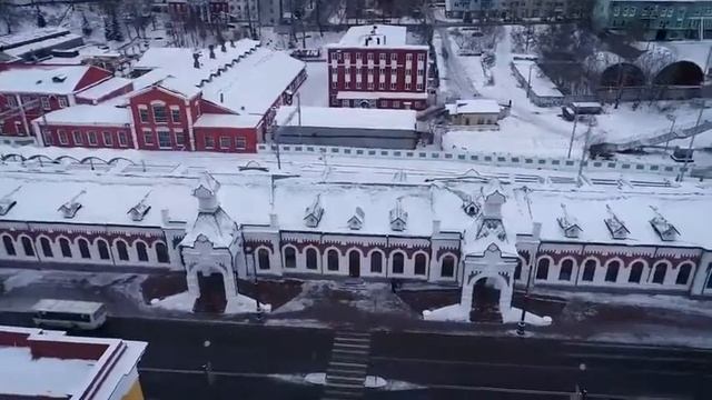 Речной и железнодорожный вокзалы в Перми с высоты птичьего полета смотреть онлайн