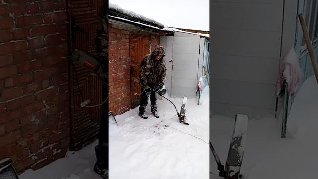 Снегоуборщик электро смотреть онлайн