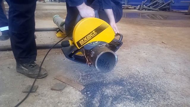 РЕЗКА ТОЛСТОСТЕННОЙ, СТАЛЬНОЙ ТРУБЫ, БЕЗ ПОЯСКА И РАЗМЕТКИ. БЫСТРО И РОВНО! смотреть онлайн