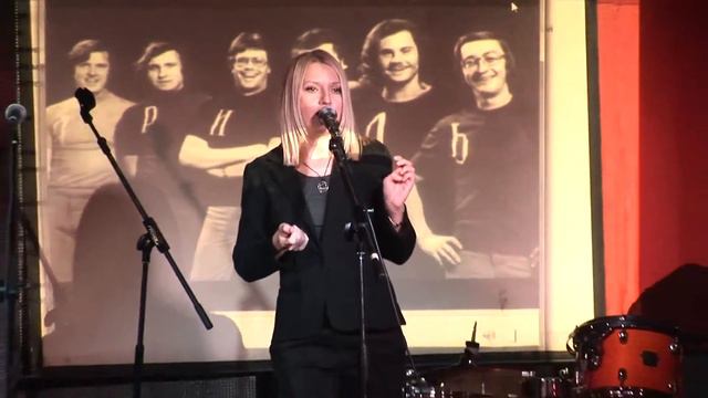 Алёна Ярушина - A Hard Day's Night (The Beatles cover, jazz version) смотреть онлайн