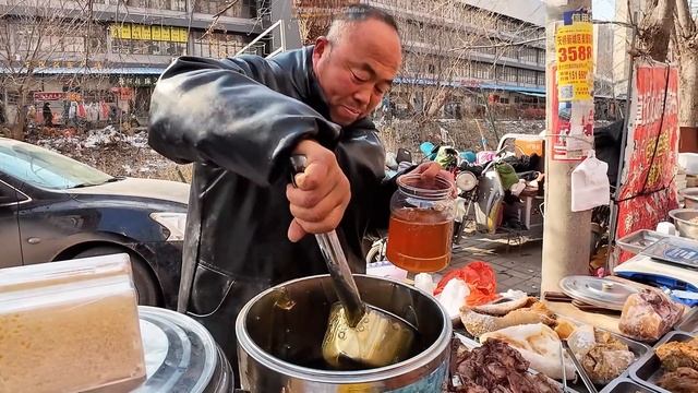 逛大集 买年货 济南城区最大的大集人气爆棚 年货小吃琳琅满目 顾客川流不息 热热闹闹红红火火 独属于中国人的年味儿盈满集市 Chinese Market/4K/Chinese New year смотреть онлайн