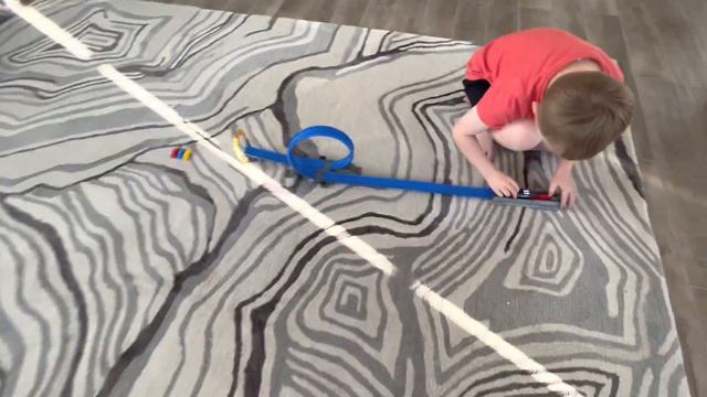 Metal Machines! Monster Truck Track Loop, Fire Jumping, Car Smashing Toy Review And Unboxing!