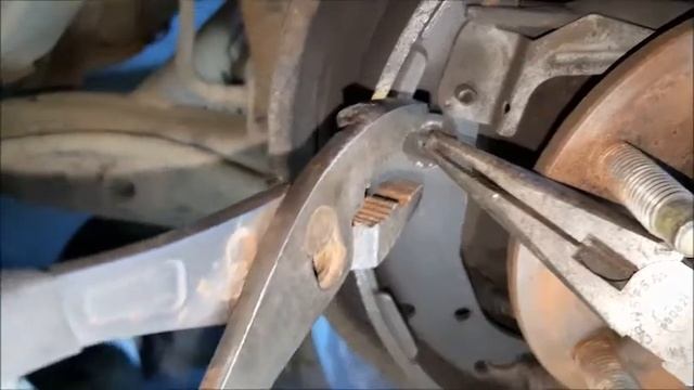 Chevy Cobalt Saturn Ion Pontiac G5 rear brake noise repair 5 lug wheel смотреть онлайн