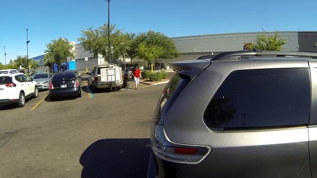 Jazzy Elite, Mounting 6 Wheel Electric Scooter On Trailer Hitch Electric Cargo Lift Ramp At Walmart