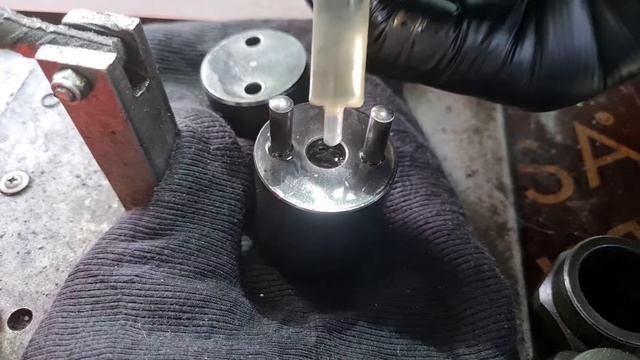 Заполнение гидрокомпенсатора дизельной пьезо форсунки Bosch