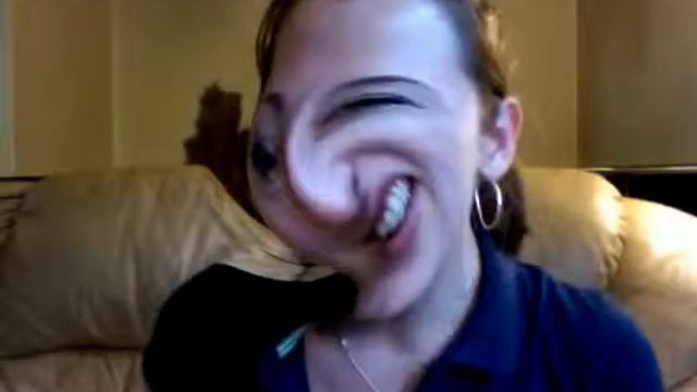 Смех,без причины.