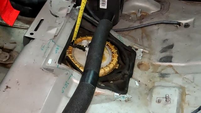 My Volvo C30, Fuel Pump Access Hole Measurements смотреть онлайн