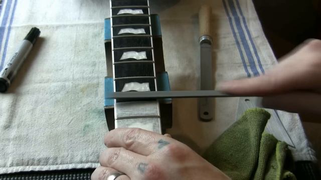 ESP E-II Eclipse: should not need a fret level (but it does) + a setup... смотреть онлайн