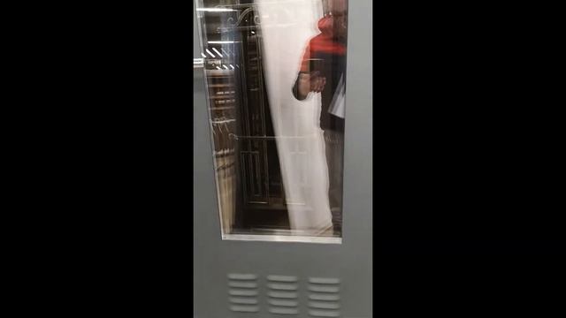 Дверь в котельную со стеклом и вент решеткой, сертифицировано по ГОСТ 31173-2016 смотреть онлайн