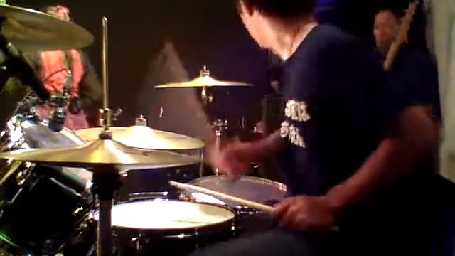 アイドルライブ　ドラムアングル смотреть онлайн