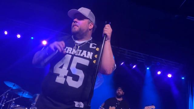 Dylan Wheeler Live @ George’s Majestic Lounge смотреть онлайн