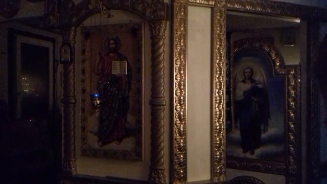 Пасхальная Литургия. Начало Крестного хода смотреть онлайн