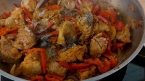 Макароны со свининой. Как приготовить ну очень сочные макароны с мясом на сковороде ?