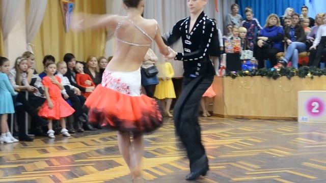 Горячий танец Ча-Ча-Ча.Yalta Dance Stars, Клуб Да-Ли-Да, Ялта 25.12.2016 смотреть онлайн
