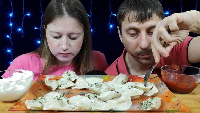МУКБАНГ ОБЕД ВАРЕНИКИ С КАРТОШКОЙ | MUKBANG DUMPLINGS WITH POTATOES (Varenyky)| #dumplings #вареник смотреть онлайн