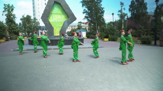 Ансамбль танца «Разноцвет». Татарский танец «Кубаляк». смотреть онлайн