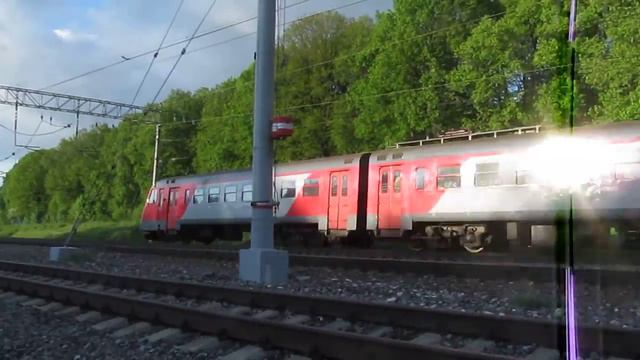 ЭМ2-032 отправляется от станции Ясная Поляна МСК ж.д. смотреть онлайн