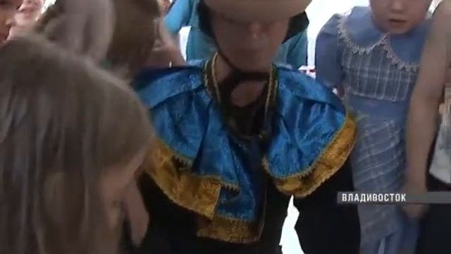 Волонтеры организовали праздник для детей центра "Парус Надежды" смотреть онлайн