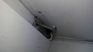 Регулировка пластиковых окон, дует в окно, регулировка нижней петли.