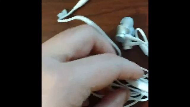 XIAOMI Mi In-Ear Basic. САМЫЕ ХОРОШИЕ БАСЫ В НЕДОРОГИХ НАУШНИКАХ. смотреть онлайн