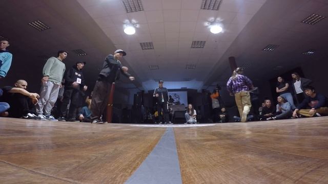 Funky Man 9 | Popping 1/4 final Tanya vs Banderas смотреть онлайн