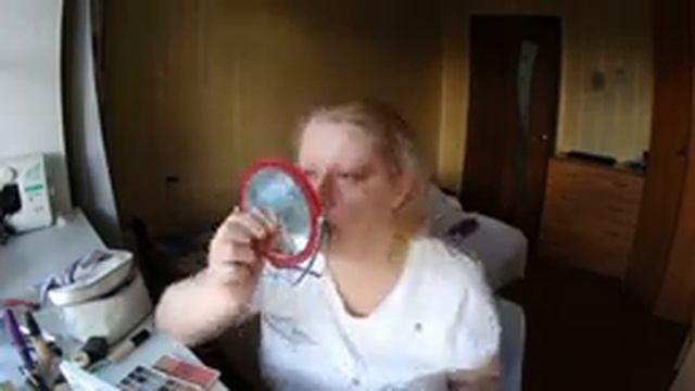 макияж 40 +/яркий макияж для взрослой женщины/макияж на дискотеку/сбрила брови/новая прическа смотреть онлайн