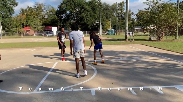 CRAZY 2 V 2 BASKETBALL CHALLENGE *STARTED FIGHTING* смотреть онлайн