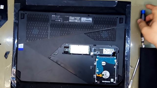 Asus ROG STRIX GL503 Unboxing Teardown