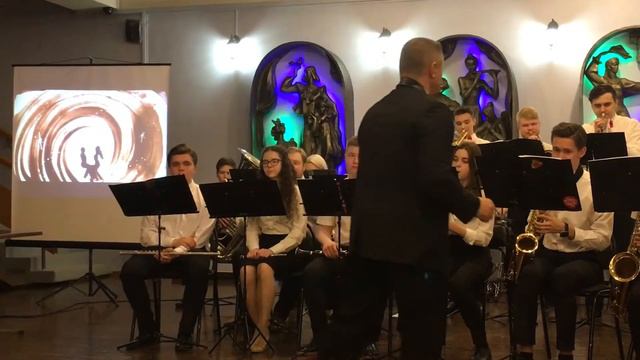 Glenn Miller - Moonlight Serenade смотреть онлайн