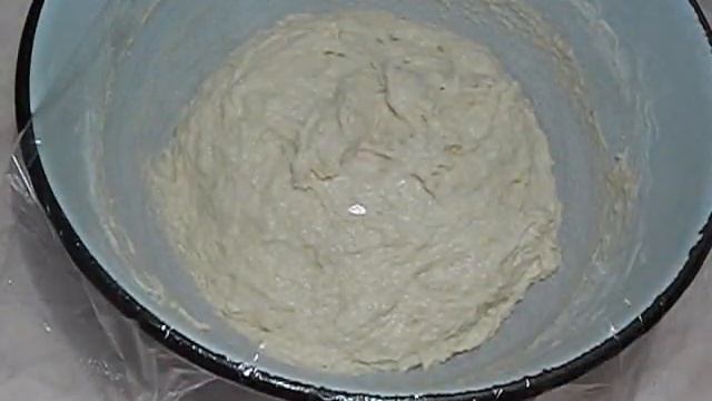 Банановые БУЛОЧКИ / Тесто без яиц и молочных продуктов смотреть онлайн