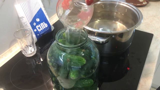 VLOG МЫ В ГЛАВНЫХ РОЛЯХ👌 /СУПЕР СПОСОБ ЗАКРЫТЬ ОГУРЧИКИ НА ЗИМУ🥒@yaveckievlog смотреть онлайн