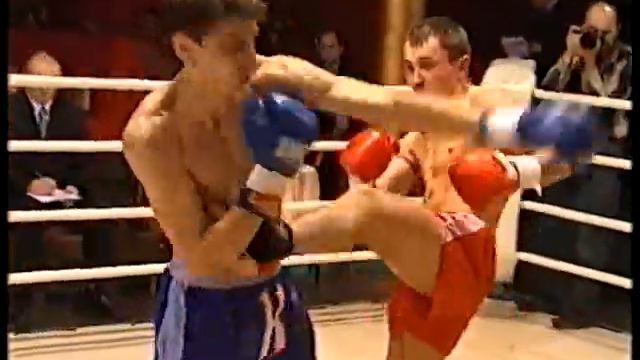 Front kick, push kick (left, high). Прямой удар левой ногой в голову. 2005-01-11. Пр-р С. Заяшников смотреть онлайн