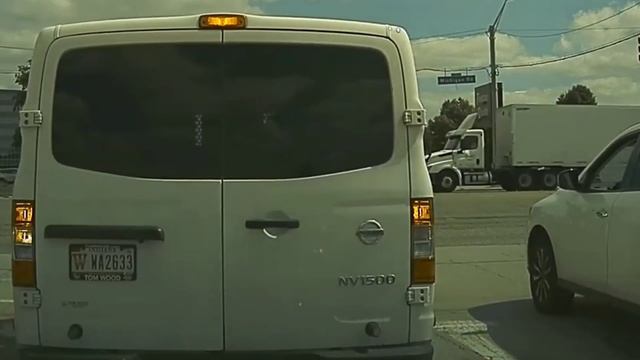 Tesla captures road rage,bad drivers,near miss,instant karma,hit&run,autopilot|Tesla compilation #1 смотреть онлайн