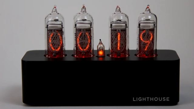 Часы на газоразрядных лампах Black смотреть онлайн