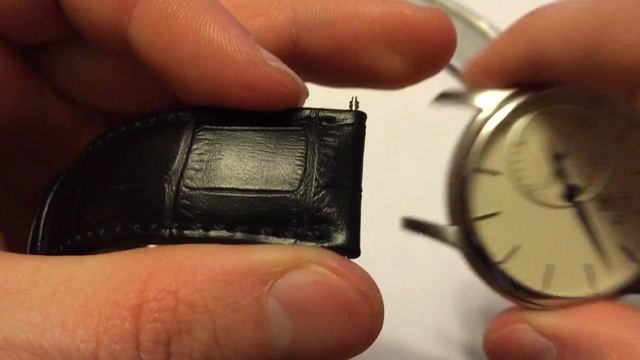 Замена ремешка на часах в домашних условиях (Watch strap changing) смотреть онлайн